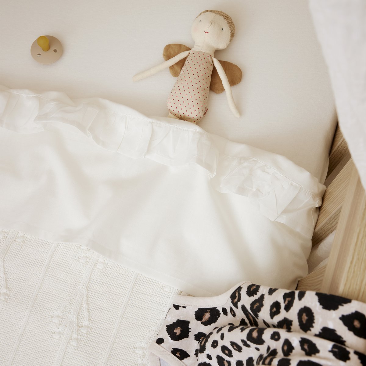 Laken Ruffle met naam - Offwhite 100x150 cm - Meyco